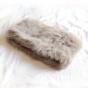 Like New UGG Blond Shearling Snood Muffler Scarf